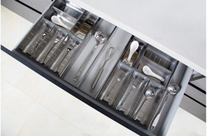 Εκτάσιμος διοργανωτής συρταριών ασημικών μαχαιροπήρουνων κουζινών